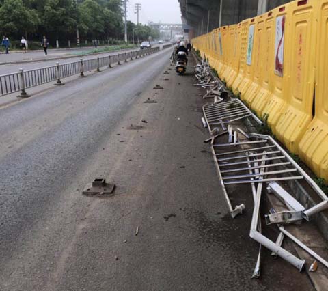 ��·�o�ڃr��