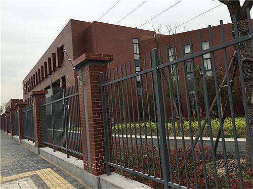 兩橫桿鋅鋼護欄 兩橫桿鋅鋼護欄