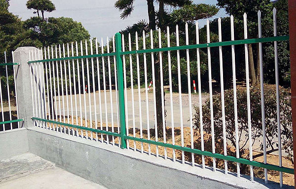 二橫桿鋅鋼護欄 二橫桿鋅鋼護欄